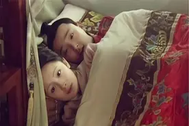 古代夫妻睡觉时，为啥会让丫鬟守在床边？难道他们不觉得尴尬吗？图片