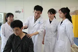 2023高考专业热度出炉！临床医学遥遥领先，你报的专业排第几？图片