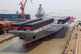 005号航母都浮出水面了，004号航母却杳无音讯，有什么特殊原因吗图片