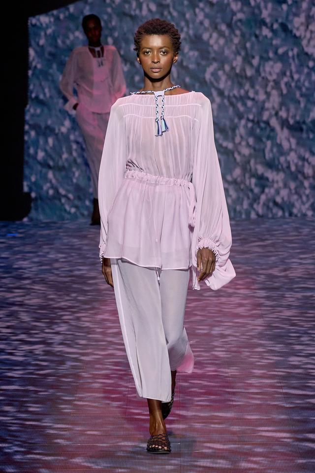 ������Armani2023����ϵ�н���������������Ϊ�������