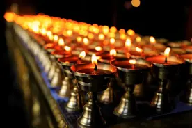 焚香祈福需谨慎，“引火上身”太危险！图片