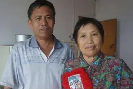 继父供3个继女读研，自己的孩子却早早辍学？亲生女儿发话了图片