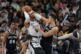 浓眉轮休老詹挺身而出：不仅为威少止血，更独取39分助球队还魂图片