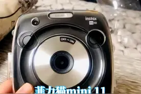 外出游玩的记录象征，快用上富士instax拍立得吧！图片