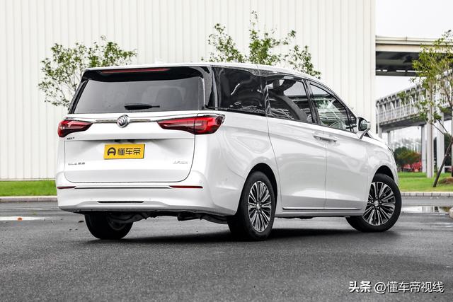 新车 | 售31.79万元起，新款别克GL8 ES陆尊发布，看哪款最值得购买