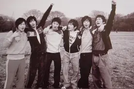 出道24年韩团“翻车”，神话金炯完点赞不当言论，粉丝站已关站图片