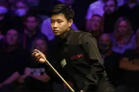 7-3，英锦赛冠军+169万冠军巨奖向他招手，赵心童狂轰120-9、87-0图片