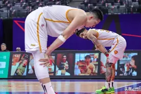 宫鲁鸣要出山，深圳陷入苦战，山东握有2大X因素，缔造CBA奇迹图片