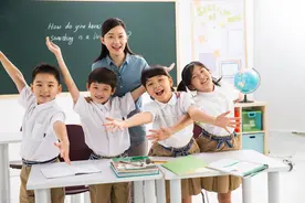 三亚市未成年人思想道德建设工作推进会召开，推进未成年人思想道德建设工作 助力创文目标顺利实现图片