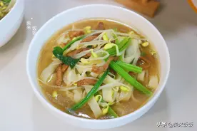 早餐、晚餐不知吃什么，就做它，荤素搭配煮一锅，简单又好吃图片