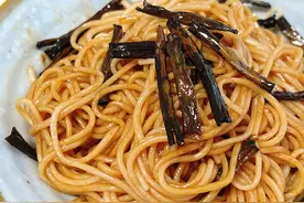 正宗本邦葱油面来了！调汁的万能公式告诉你，美味鲜香不翻车！图片