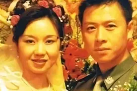 18年过去了，当初宁愿净身出户也要与闫妮离婚的邹伟，后悔了吗？图片
