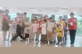 “回旋飞机”纸艺DIY科普活动在榕举行图片