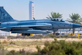 枭龙战机再次迎来大卖？伊拉克欲购12架，18亿美元成历史最大订单图片