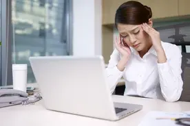 女性雌性激素减少，多半与4件事有关，再不改掉当心危害找上门！图片