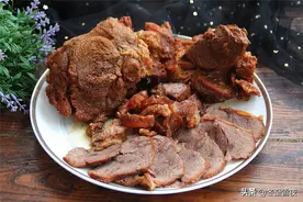 年夜饭餐桌上最受欢迎下酒硬菜，酱牛肉家常做法，酥烂入味有嚼劲图片