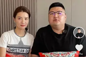 千万粉网红猴哥即将大婚！聚集众多豪车堪比车展，排场太大遭狂骂图片