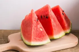 西瓜还可以这样切，一个西瓜三种不同切法，太实用了，马住！图片