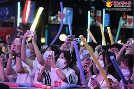 电音节点亮乌鲁木齐城北夜间经济 再掀夏日浪潮图片