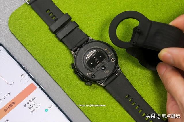 ���ϲ�Ѫѹ����׼����㣬dido E40S PRO����ʽѪѹ�����ֱ�����