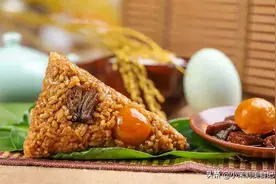 保存粽子，直接放冰箱易返生变硬，多加2步，放半年跟新包的一样图片