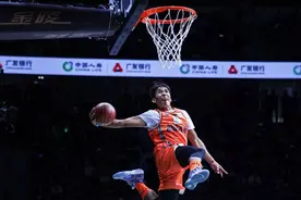 矣进宏：身高1米78的草根扣篮王，他从大山走向CBA全明星的赛场图片