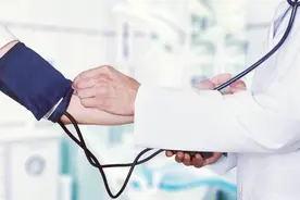 能降尿酸的2个沙坦，一个国产药，一个进口药，哪里不一样？图片