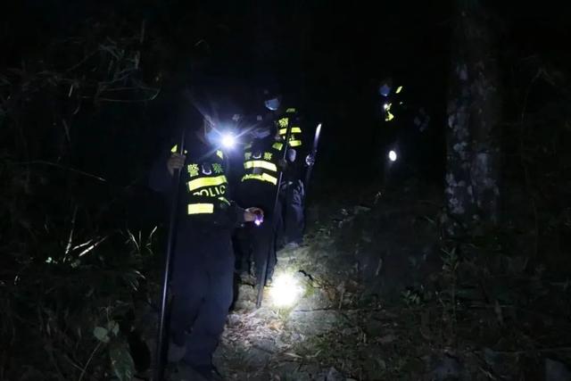 10年强奸380多人，把整个拳头塞进女子体内，警犬见了瑟瑟发抖！