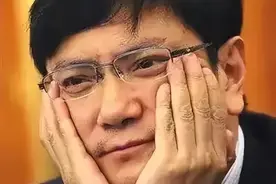 又一个教授，火了！图片