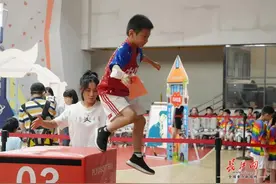 开眼界！不做试卷做游戏，武汉这所小学这样考试图片