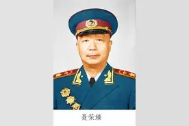 开国十大元帅中，聂荣臻似乎战绩一般，为何能获得元帅军衔呢图片