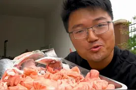 带你认识极富争议的安徽美食博主——碳水教父徐大sao图片