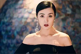 演员姜宏波：姜文捧红她，出道26年无绯闻，50岁活得干净洒脱图片