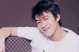 女明星为何都喜欢和陈冠希玩？看完这个，你就懂了！“冠希”门图片