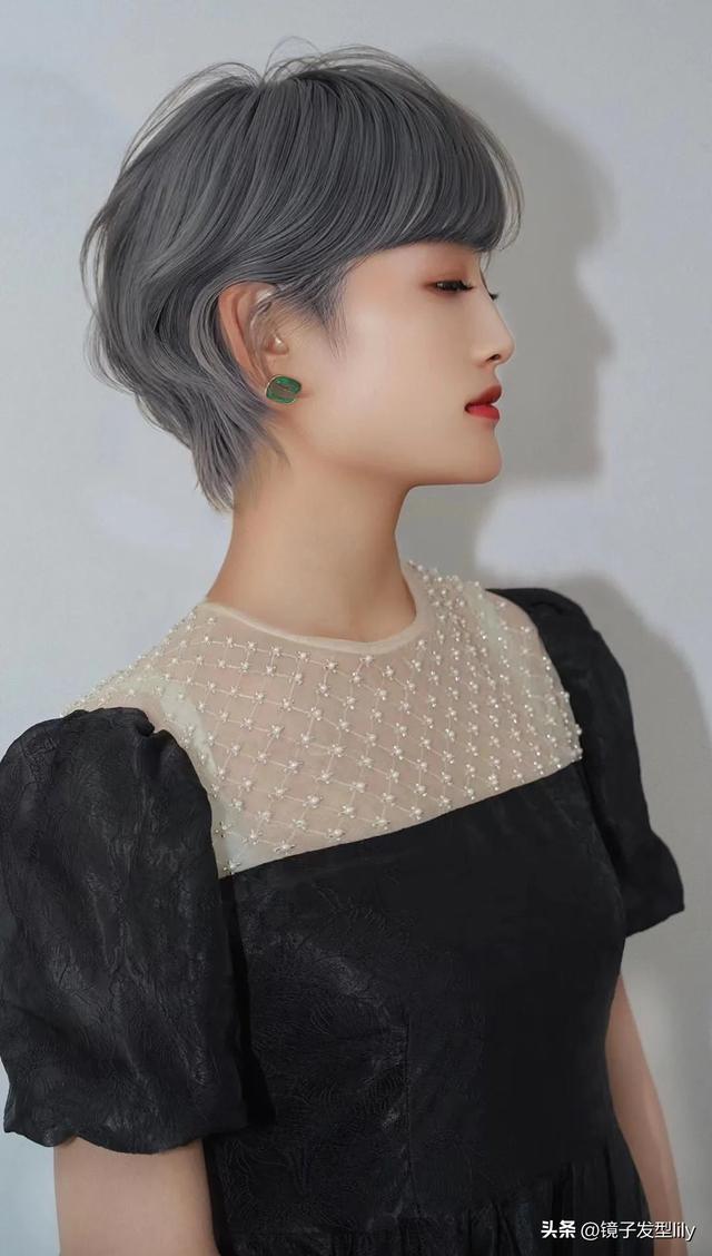 说到发型还是短发比较受欢迎,立秋短发100款送给大家,漂亮还时尚,越来