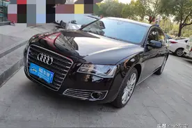 奥迪A8开了10年还能卖40多万！买家：就想体验一下12缸的感觉图片