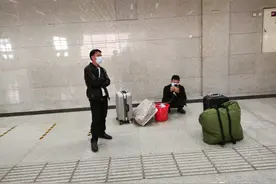 工厂：月薪8000还招不到人？打工人：套路深，和实际工资是两码事图片