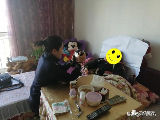 广西三江：派出所民警入户办证解民忧，贴心服务暖民心