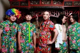 二手玫瑰：奇装异服、浓妆艳抹是喧哗取宠？还是这就是摇滚的态度图片