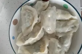小白菜馅饺子的家常做法图片