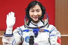 女航天员回地球后禁止生育？太空环境对人的影响，真有这么大吗？图片
