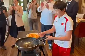 笑翻了！澳门校园行 全红婵又现可爱采访 又西红柿炒蛋 走哪都开心果图片