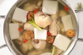 美食厨房 | 椰子鸡火锅图片