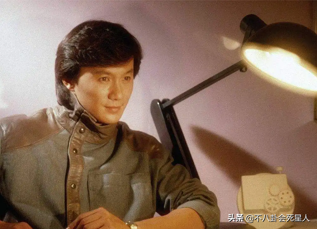 10位港台长发男星,郑伊健帅气逼人,伍佰气质狂放不羁