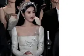 点赞前任的绯闻女友？黄景瑜前妻点赞迪丽热巴美貌内容，被吐槽后回应：点赞自由，人本来就挺美的，别再乱扯图片