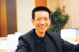 蔡铭超：以2.7亿拍下圆明园兽首，却拒不付款成老赖，如今怎样图片