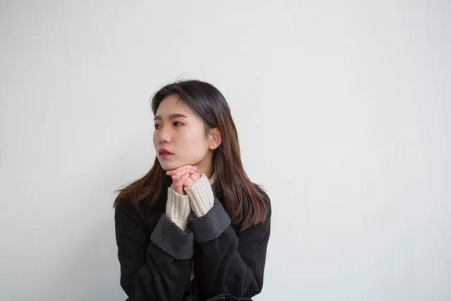 故事：被外派到四川两个月，和隔壁离异女房东，发生了一段孽缘