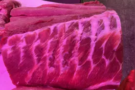买排骨，要分清“前排”和“后排”，哪的脆骨多？哪肉多？差别大图片