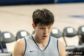 美媒模拟选秀中杨瀚森22顺位被老鹰选中图片