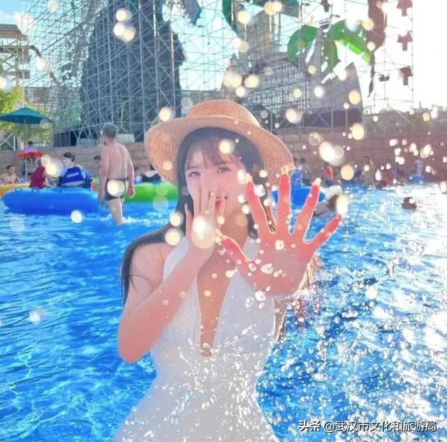 泳池“海王”！水中按摩！玛雅还能这么玩？！